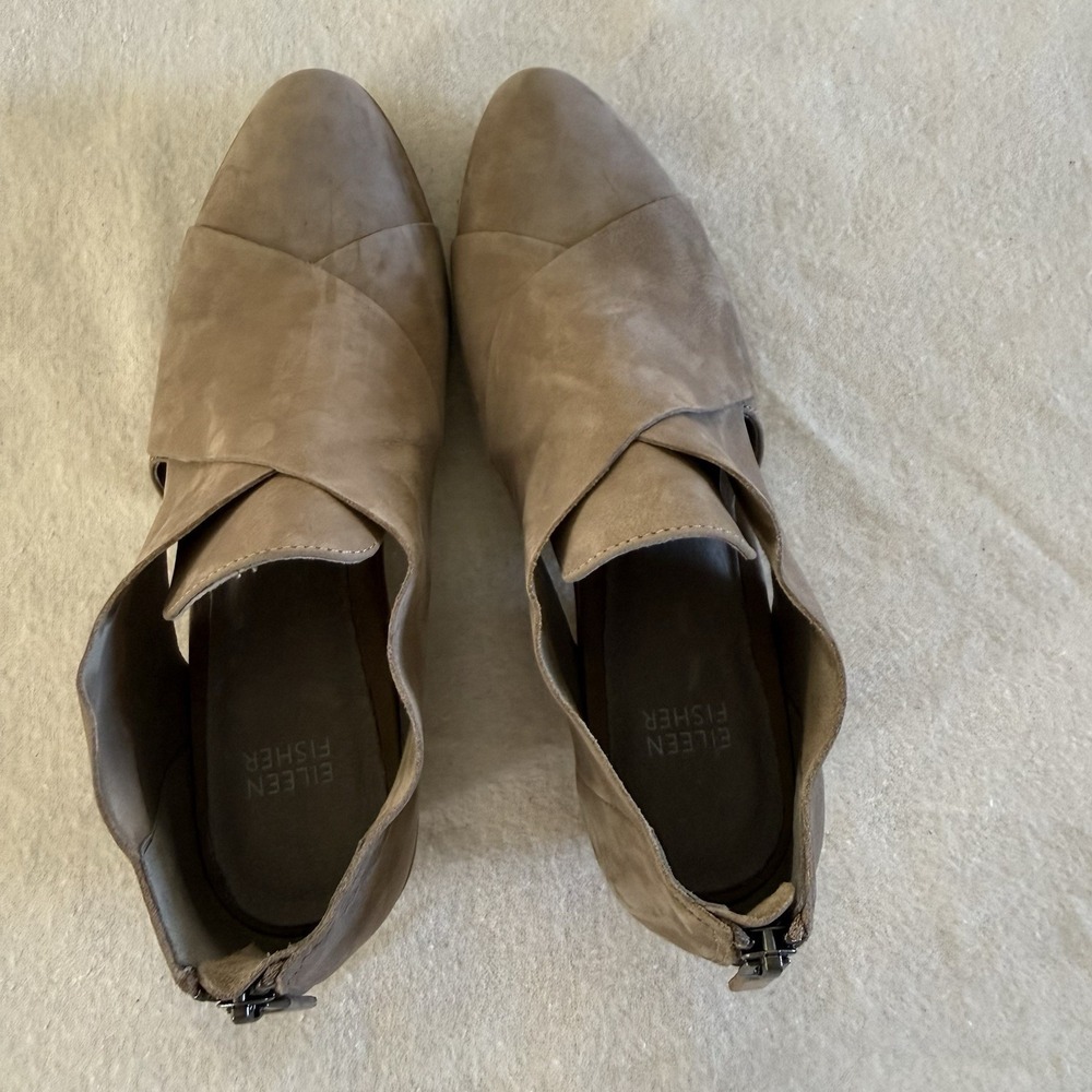 Eileen Fisher Women's Taupe Suede Crisscross Minimalist Ankle Booties 8.5 - Picture 3 of 12